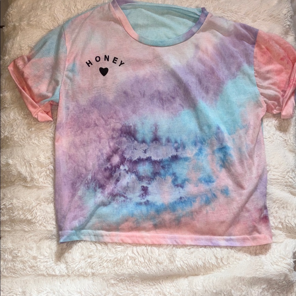 Tie Dye Tee shirt from SHEIN honey size medium​​​​​​​​